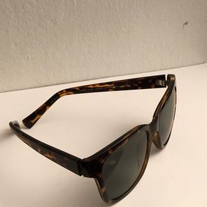 Cole Haan sunglasses CH 7047 Dark Tortoise Green Perfect